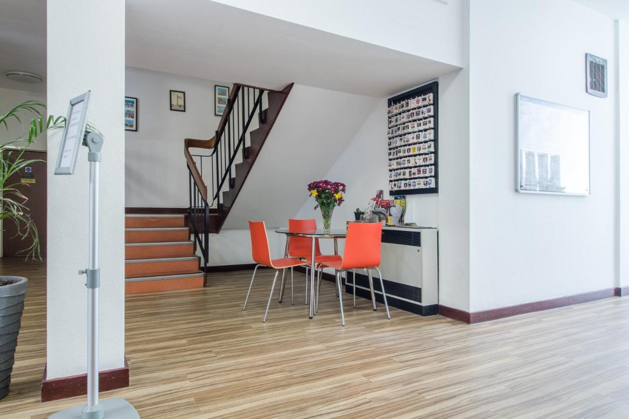 Bed and Breakfast Wynfrid House Londra Esterno foto
